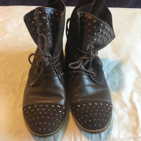 The SAK leather stud combat boots brown 6.5 copper - Picture 2 of 9
